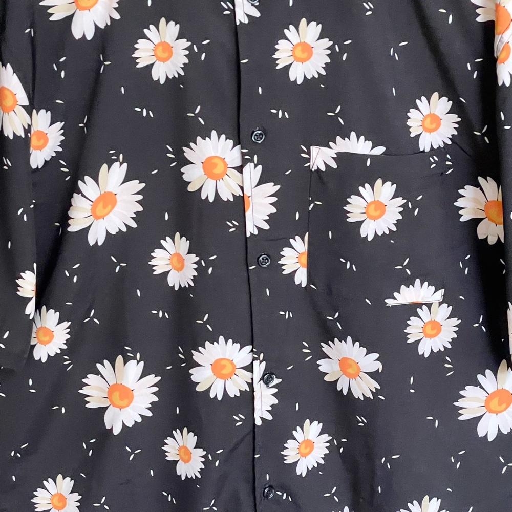 NEW Wesc Oden Daisy AOP All Over Button Down Camp Shirt Men’s size XL - Picture 3 of 10